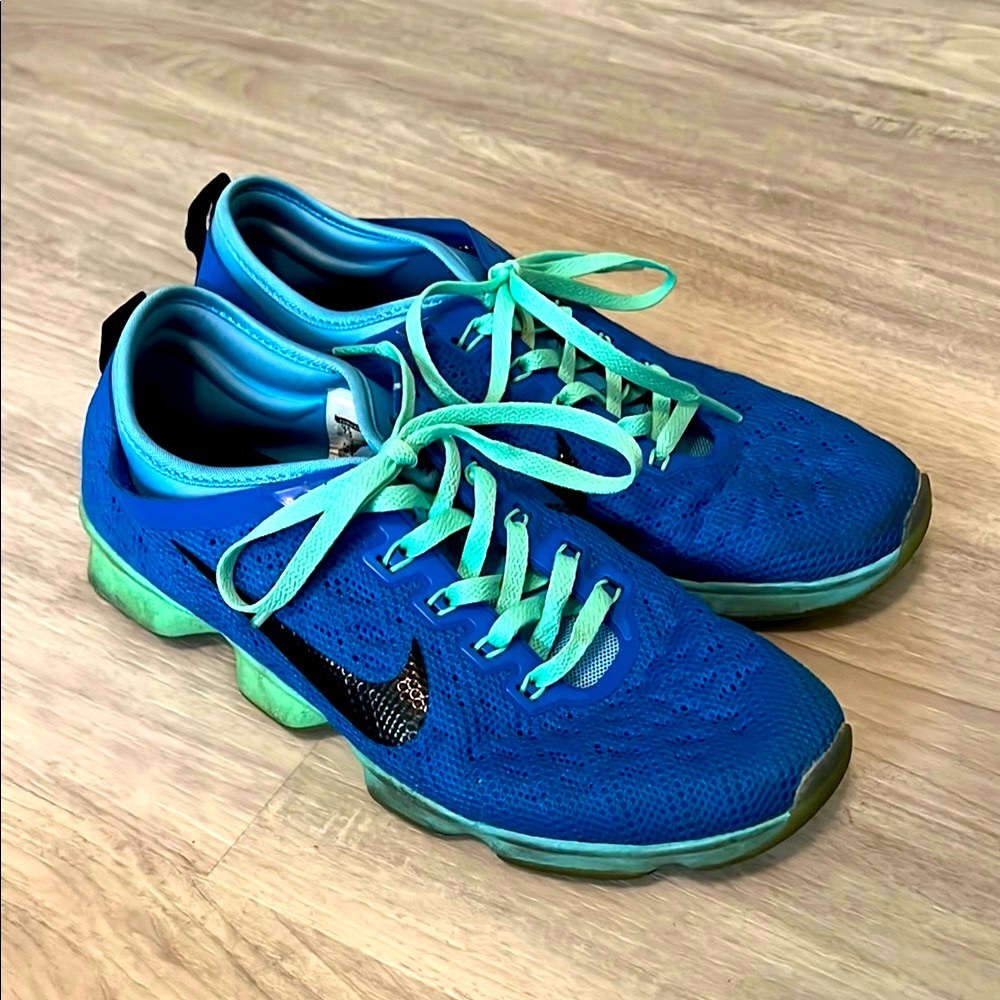 Nike Vibrant Blue and Mint Green Sneakers